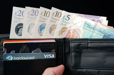 One in seven high street businesses ‘have gone cashless in the past year’