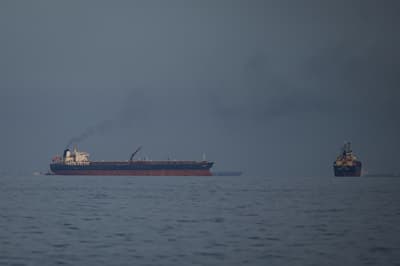 British military experts working with US on options to reopen Strait of Hormuz