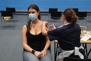 Meningitis: Students begin receiving vaccine as alert sent to NHS in England