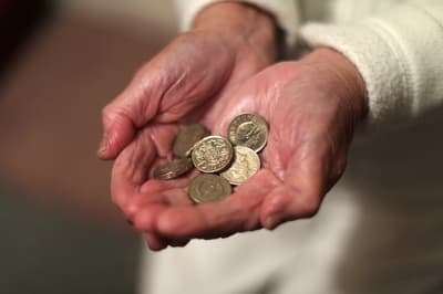 Moving money to savings account at end of month ‘simple step’ to higher returns